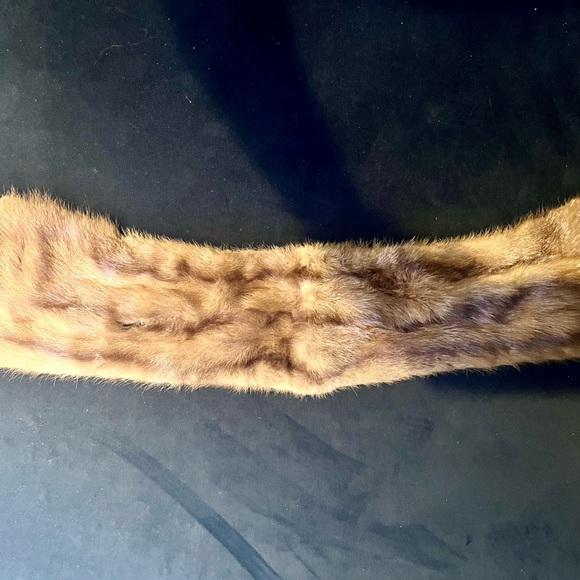 Real Mink Fur Collar - Picture 5 of 5